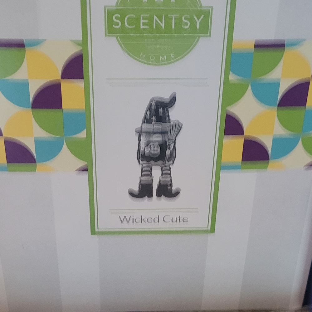 Scentsy Wicked Cute Candle Holder - Multicolor, New In Box Needs A Bulb